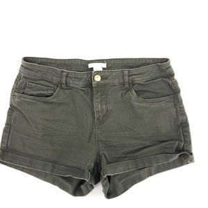 Green H&M shorts size 8. EUC